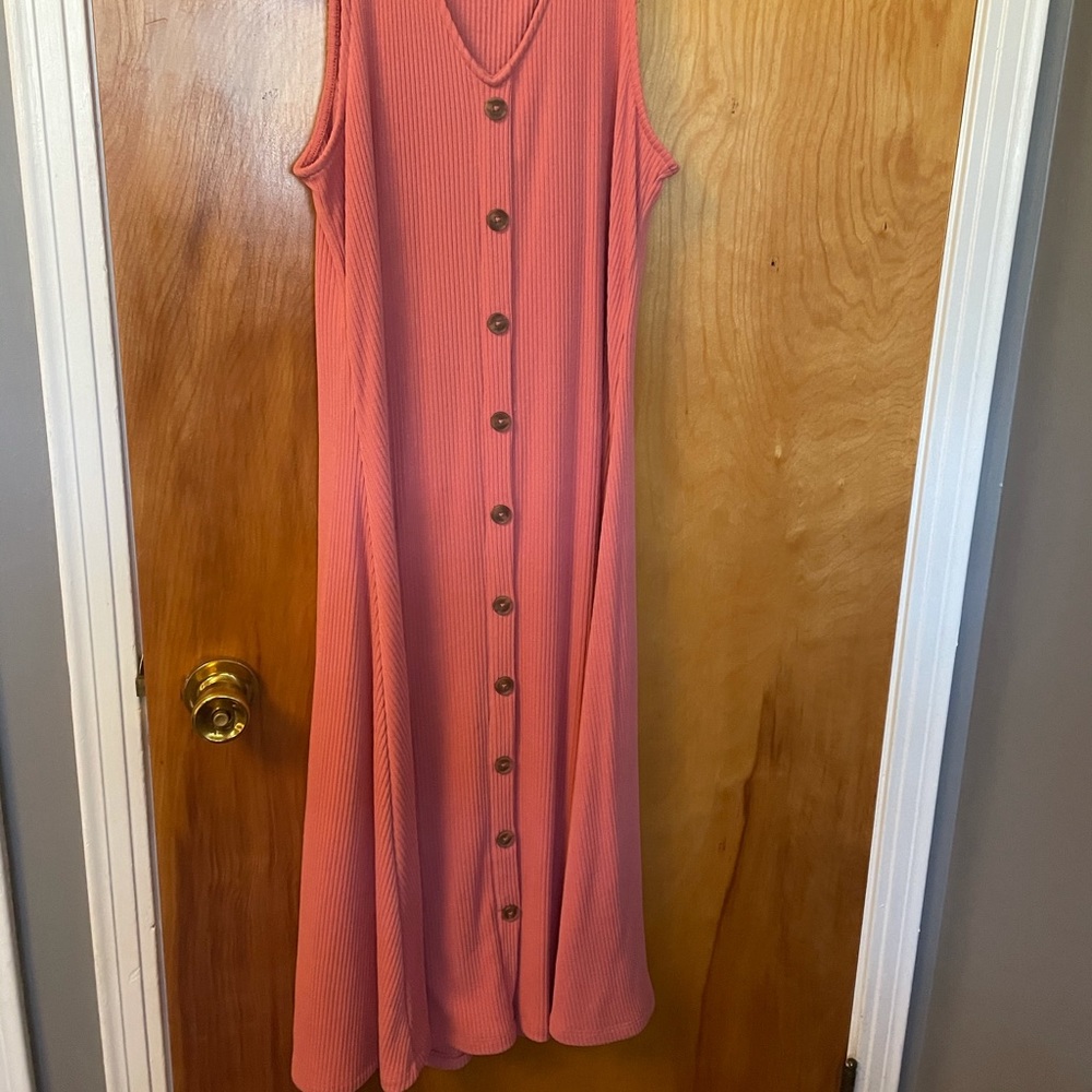 Pink dress with buttons